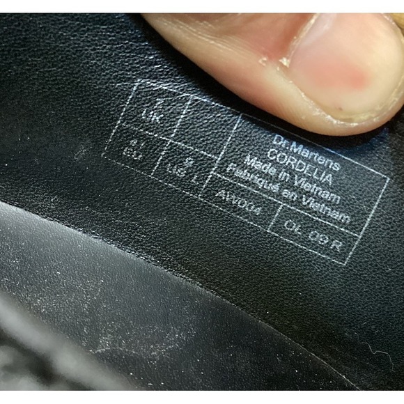 DR DOC MARTENS 'Cordelia' Womens Sz 9 Retro Smooth Black Pebbled Leather Heels - Picture 7 of 7